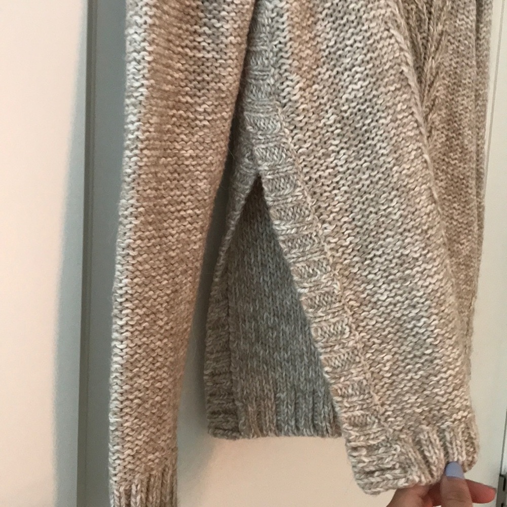 Knit sweater - Picture 2 of 2
